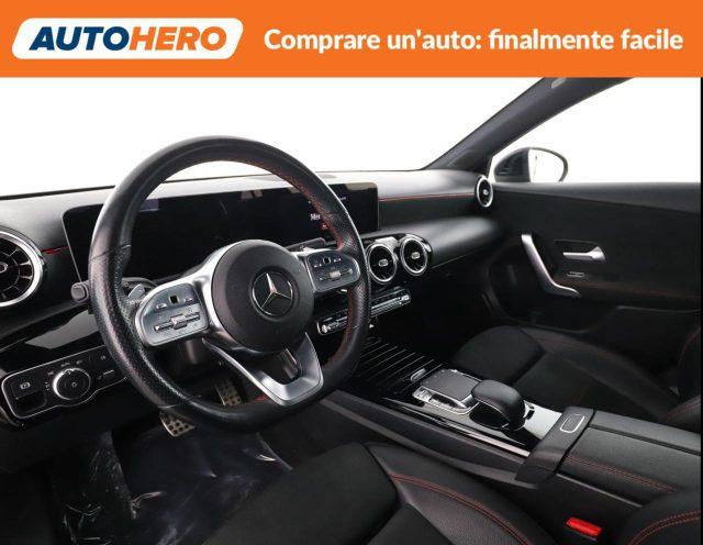 MERCEDES-BENZ A 180 d Automatic Premium