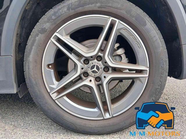 MERCEDES-BENZ GLA 180 d Automatic Premium AMG!