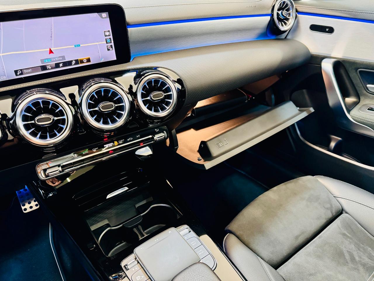 Mercedes-benz CLA 220d AMG Premium / Tetto / R.Cam.
