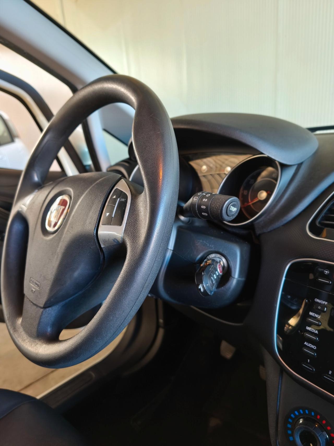 Fiat Punto 1.3 MJT 75 CV 5 porte