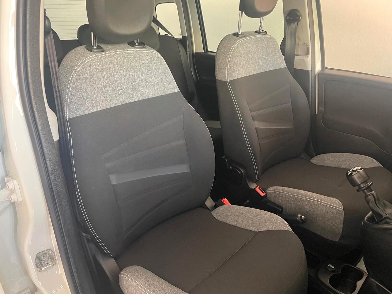 Fiat Panda 1.0 FireFly S&S Hybrid Red