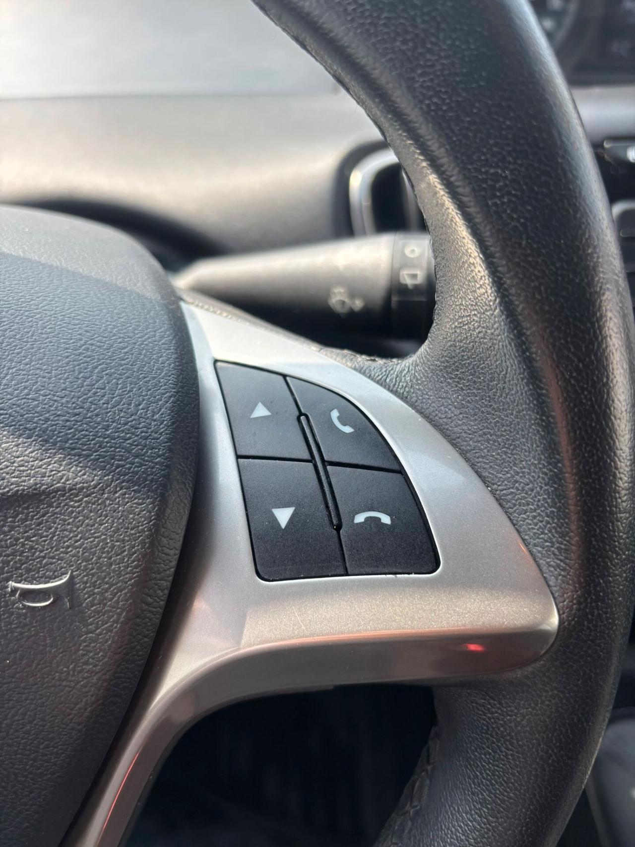 Lancia Ypsilon 1.2 69 CV 5 porte S&S Gold