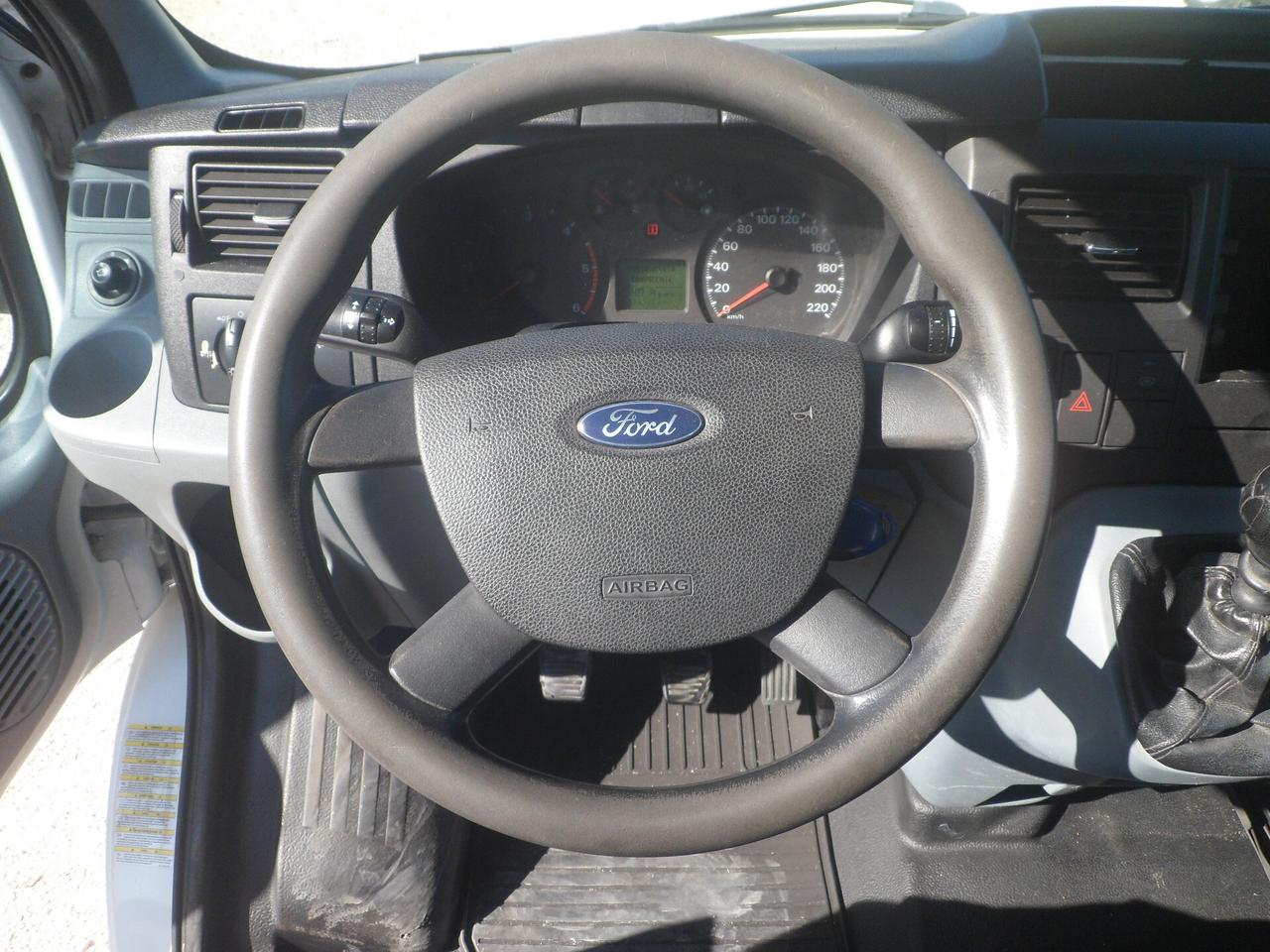 Ford Transit cassone fisso