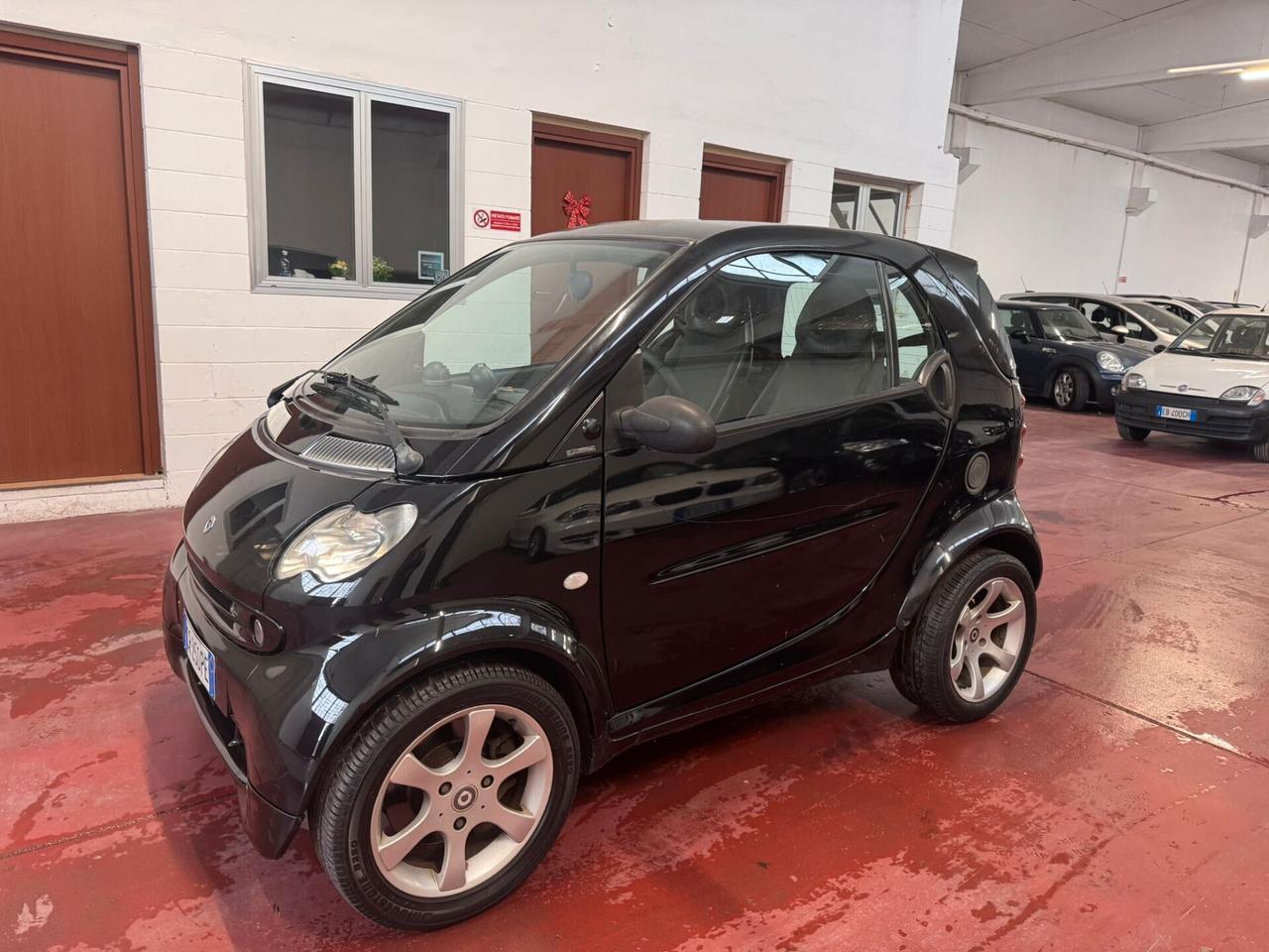 Smart ForTwo 700 coupé passion INTERNI BRABUS