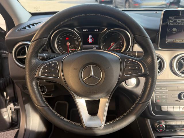 MERCEDES-BENZ GLA 180 d Automatic Sport
