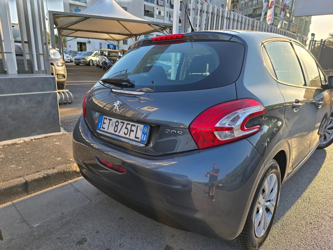 Peugeot 208 1.2 76304km PureTech 82 5 porte Allure