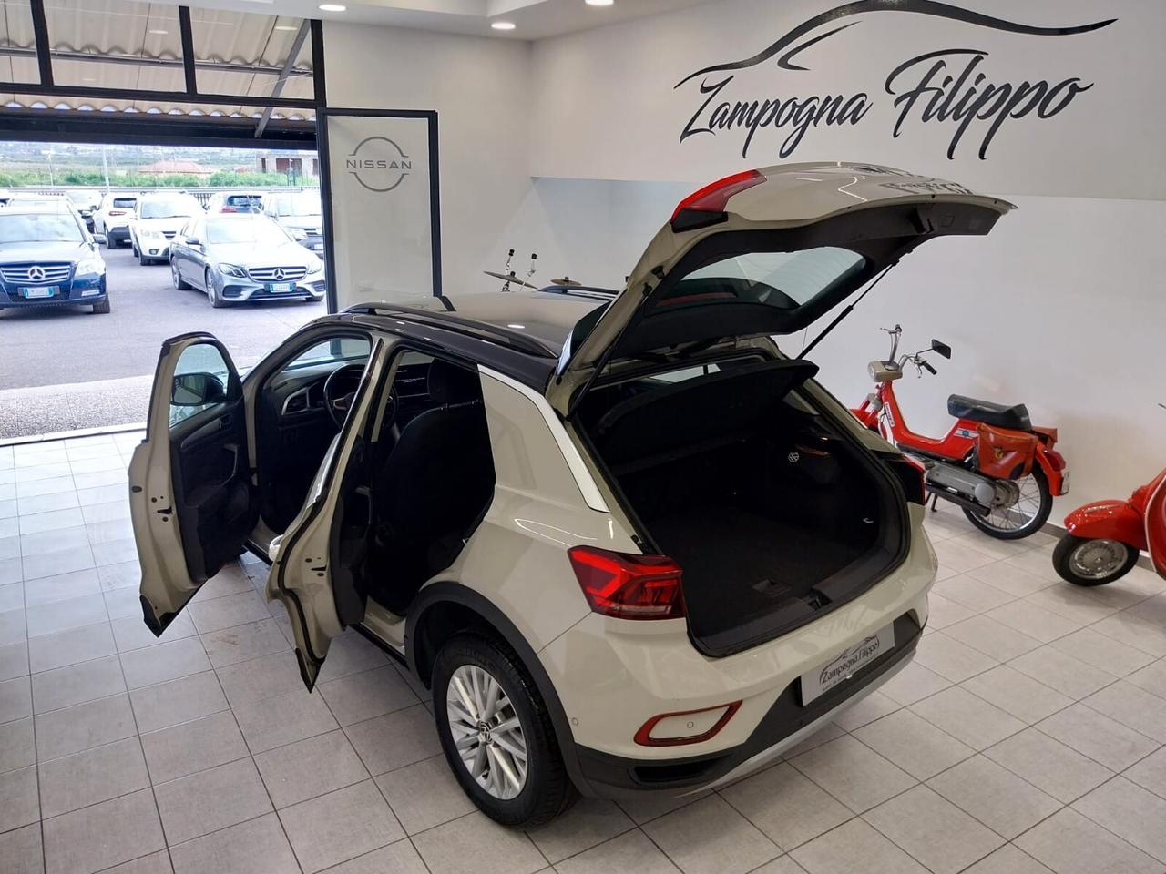 Volkswagen T-Roc 1.0 TSI 110cv ivaesposta 2022