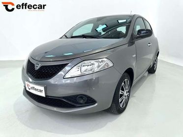 Lancia Ypsilon 1.2 69 CV 5 porte NEOPATENTATI