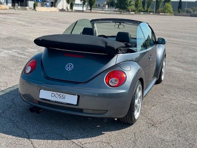 Volkswagen New Beetle 1.6 Cabrio