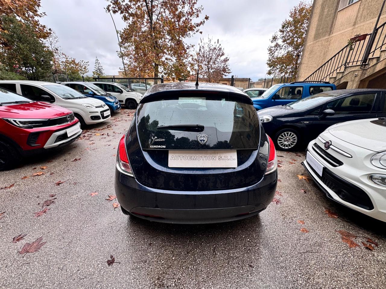 Lancia Ypsilon 1.2 69 CV 5 porte Elefantino