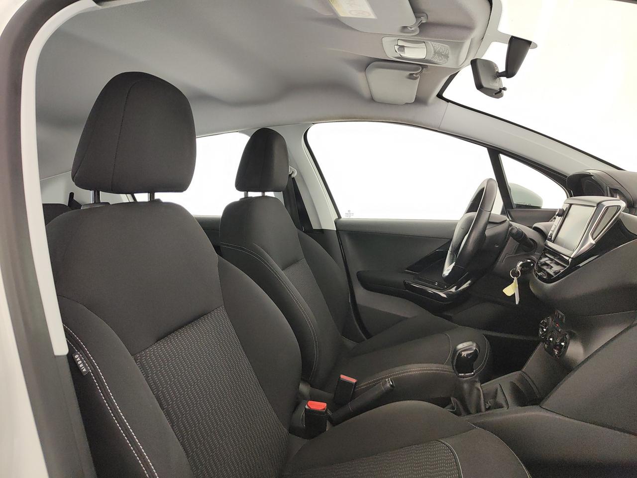 PEUGEOT 208 5p 1.2 puretech Active s&s 82cv neopatentati