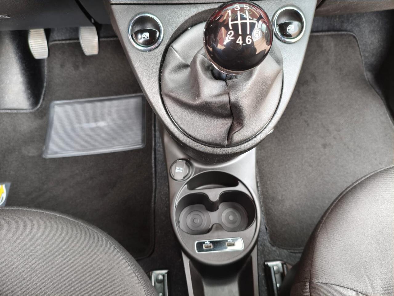 Fiat 500 1.0 Hybrid Red