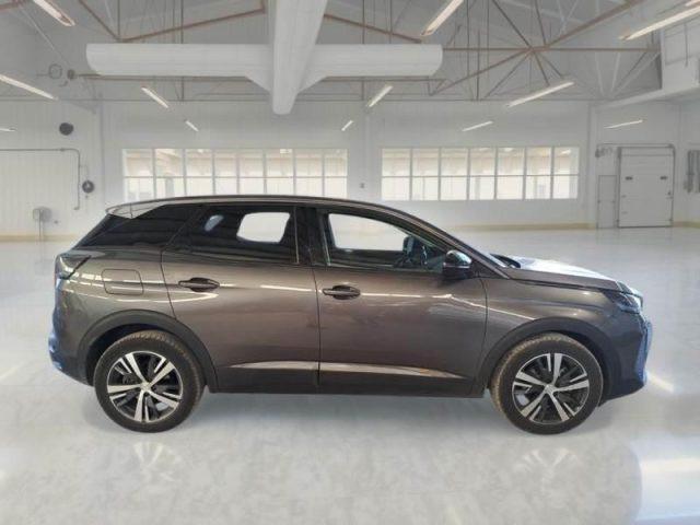 PEUGEOT 3008 BlueHDi 130 S&S Allure