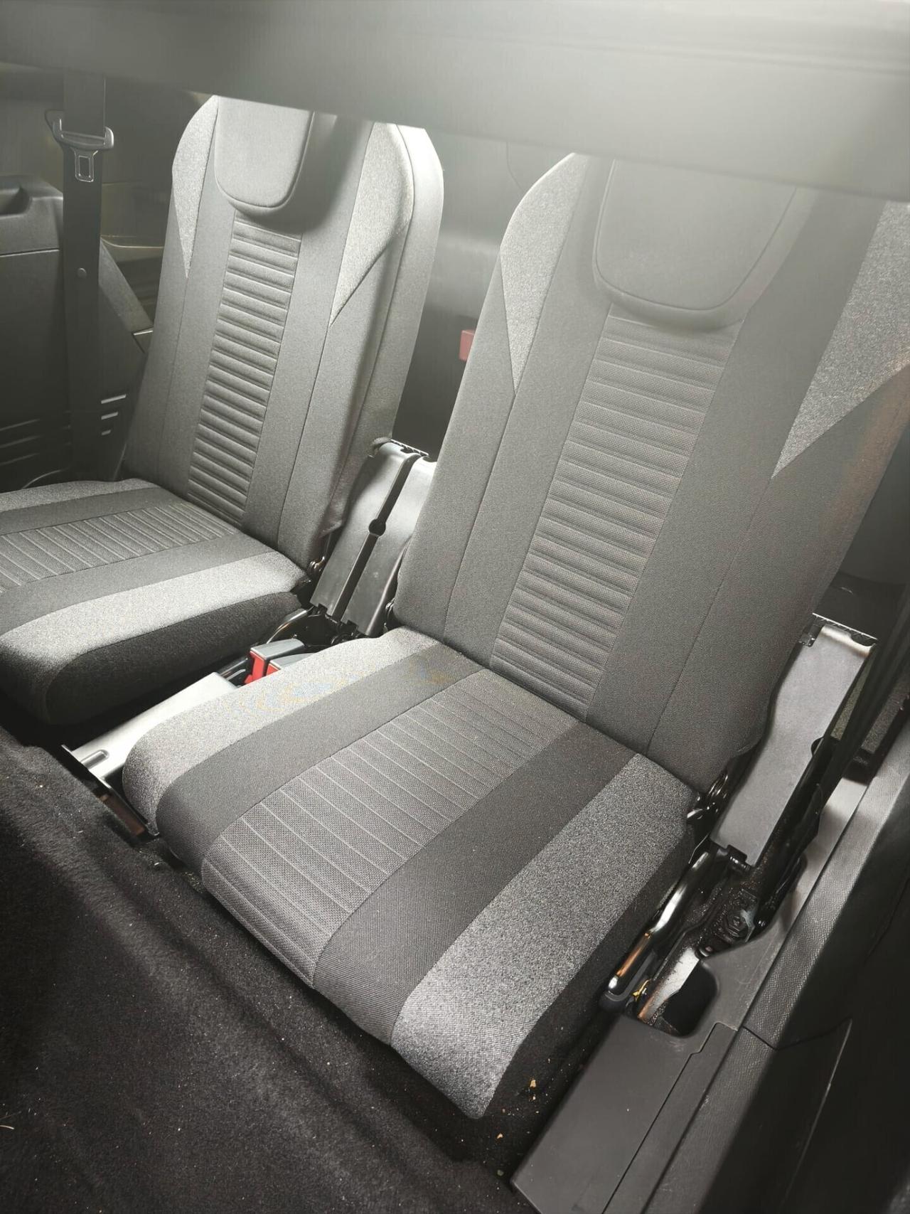 Peugeot 5008 BlueHDi 130 S&S EAT8 Active Pack