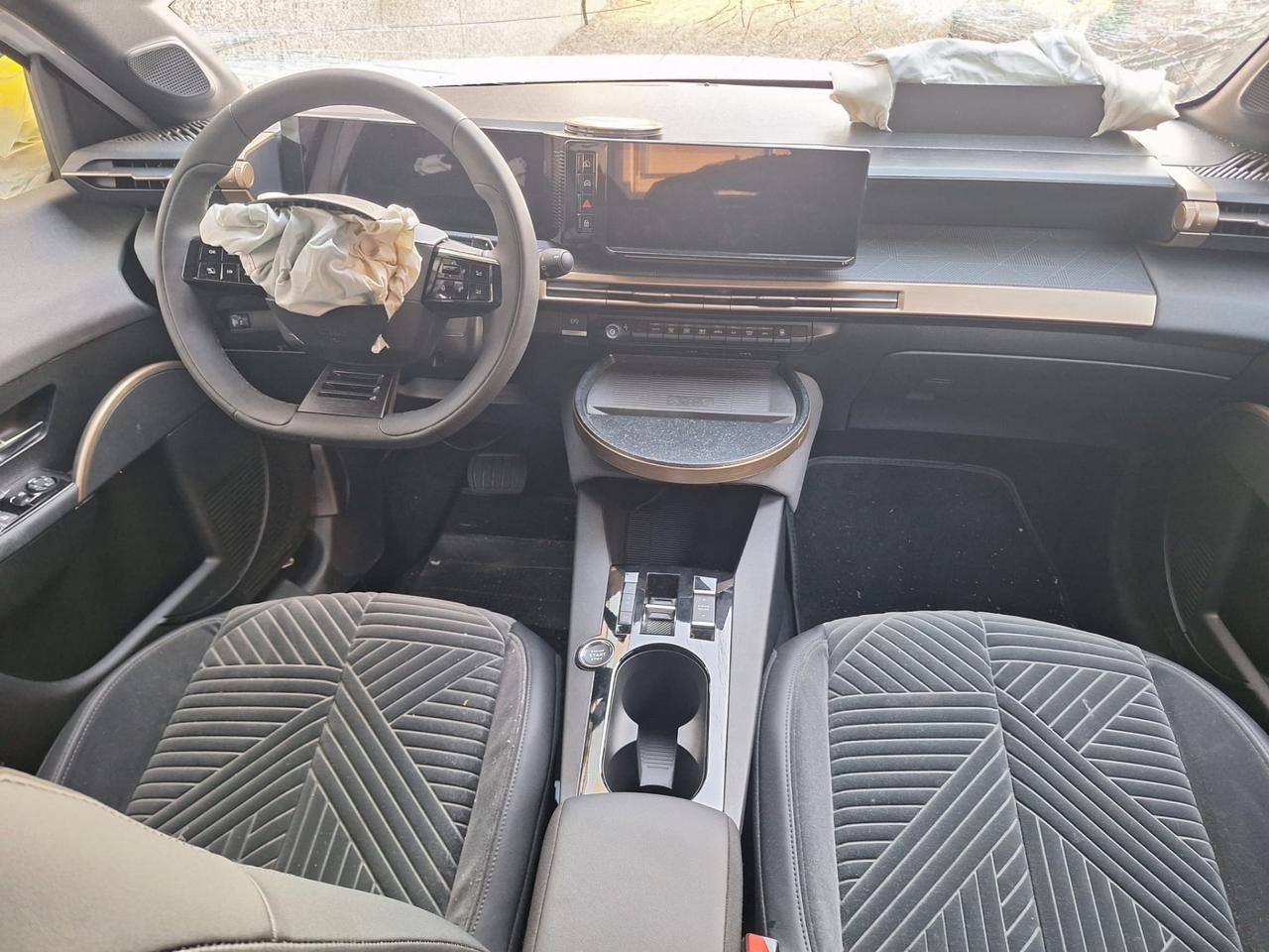 Lancia Ypsilon Hybrid e-DCT