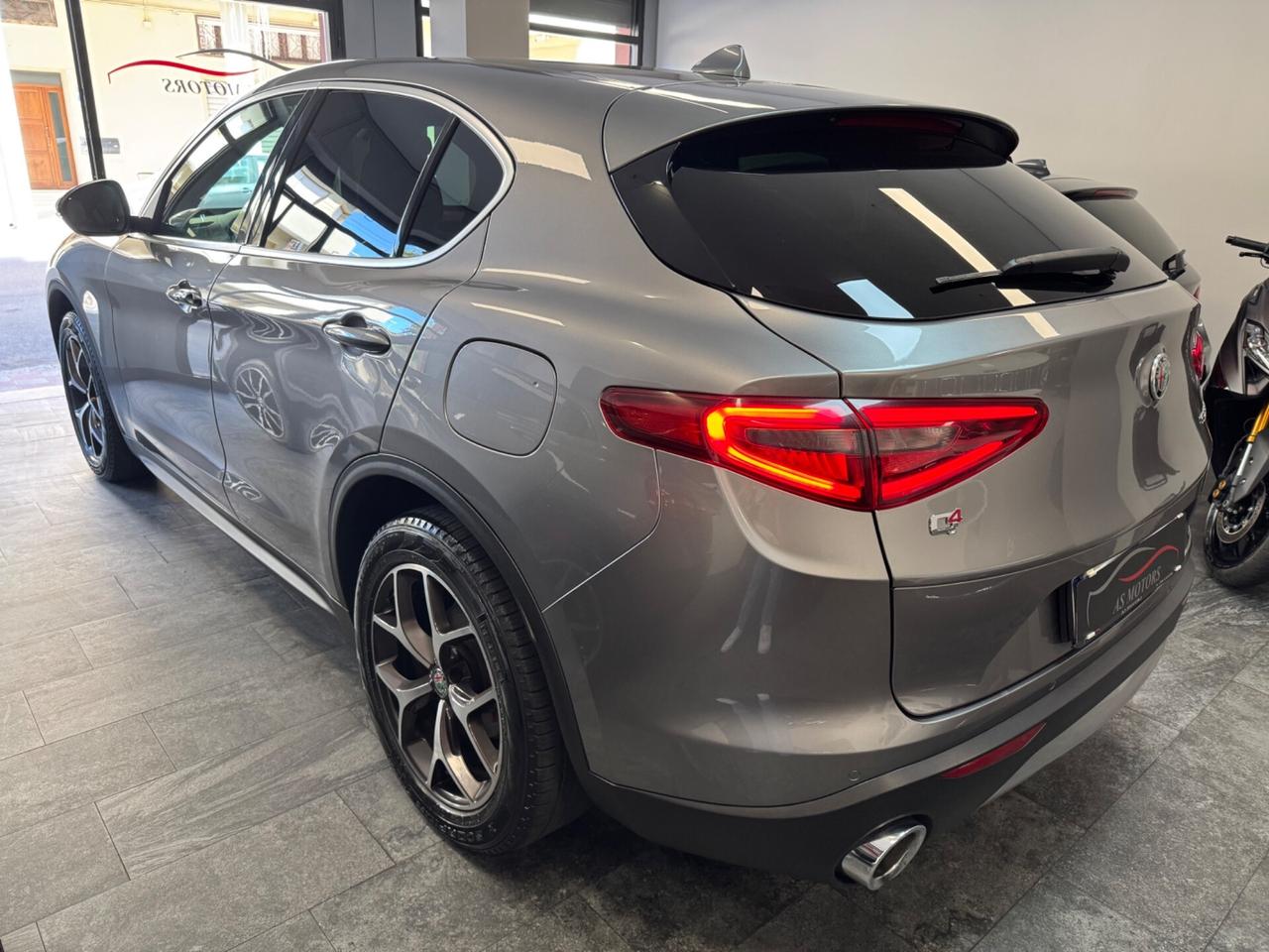 Alfa Romeo Stelvio 2.2 Q4 210 CV Gancio Traino