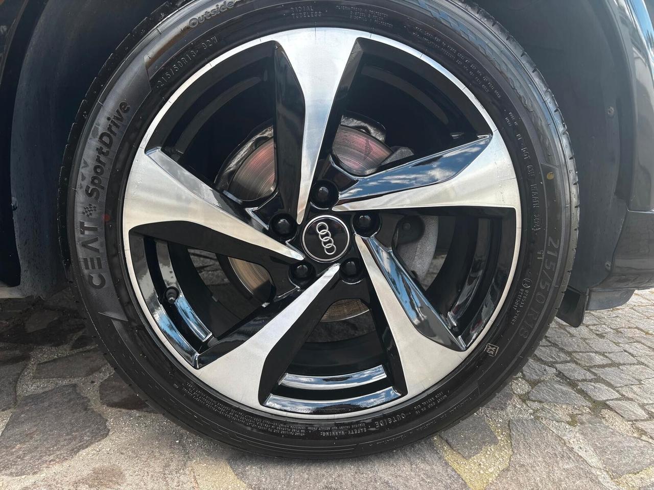 Audi Q2 30 TDI S tronic Business Design