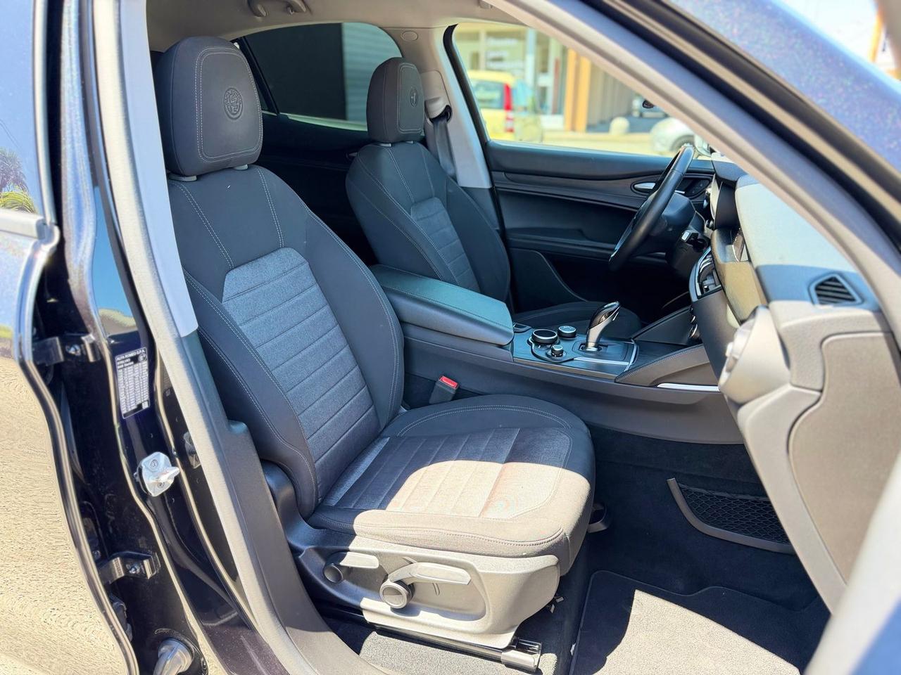 Alfa Romeo Stelvio Executive 2.2 #11317