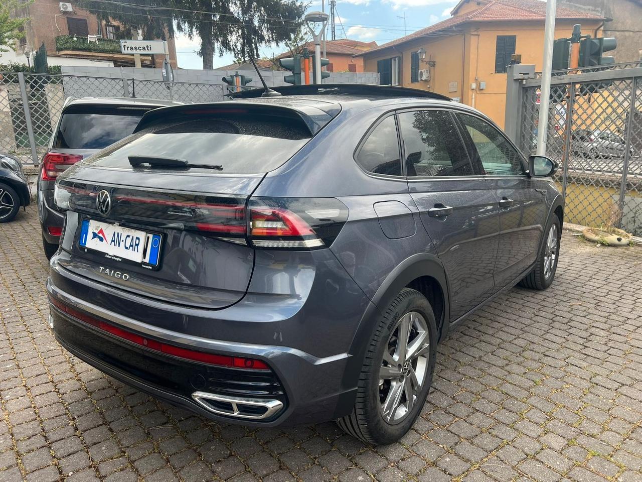 Volkswagen Taigo 1.0 tsi R-Line 110cv