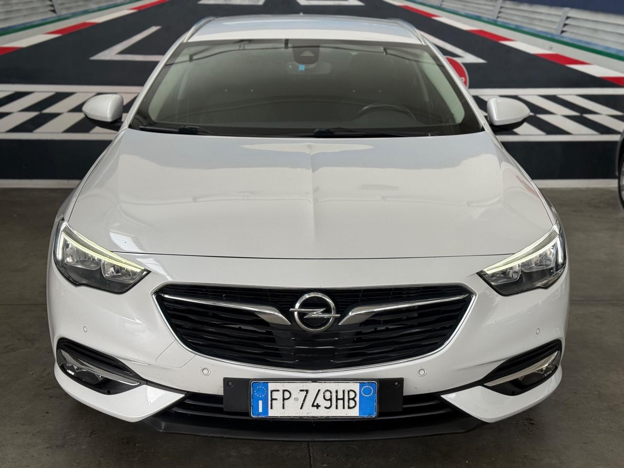 Opel Insignia 1.6 CDTI 136 CV aut.Sports Tourer Innov.