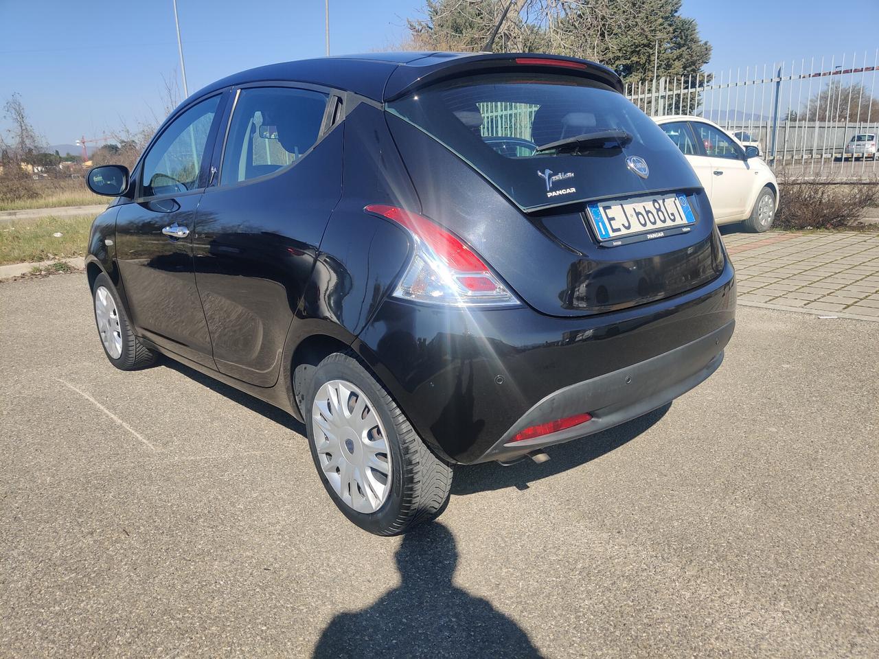 Lancia Ypsilon 1.2 69 CV 5 porte