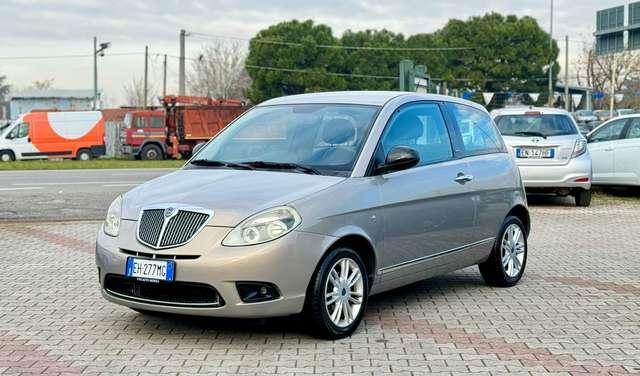 Lancia Ypsilon 1.2 8v Platinum 69cv Neopatentati