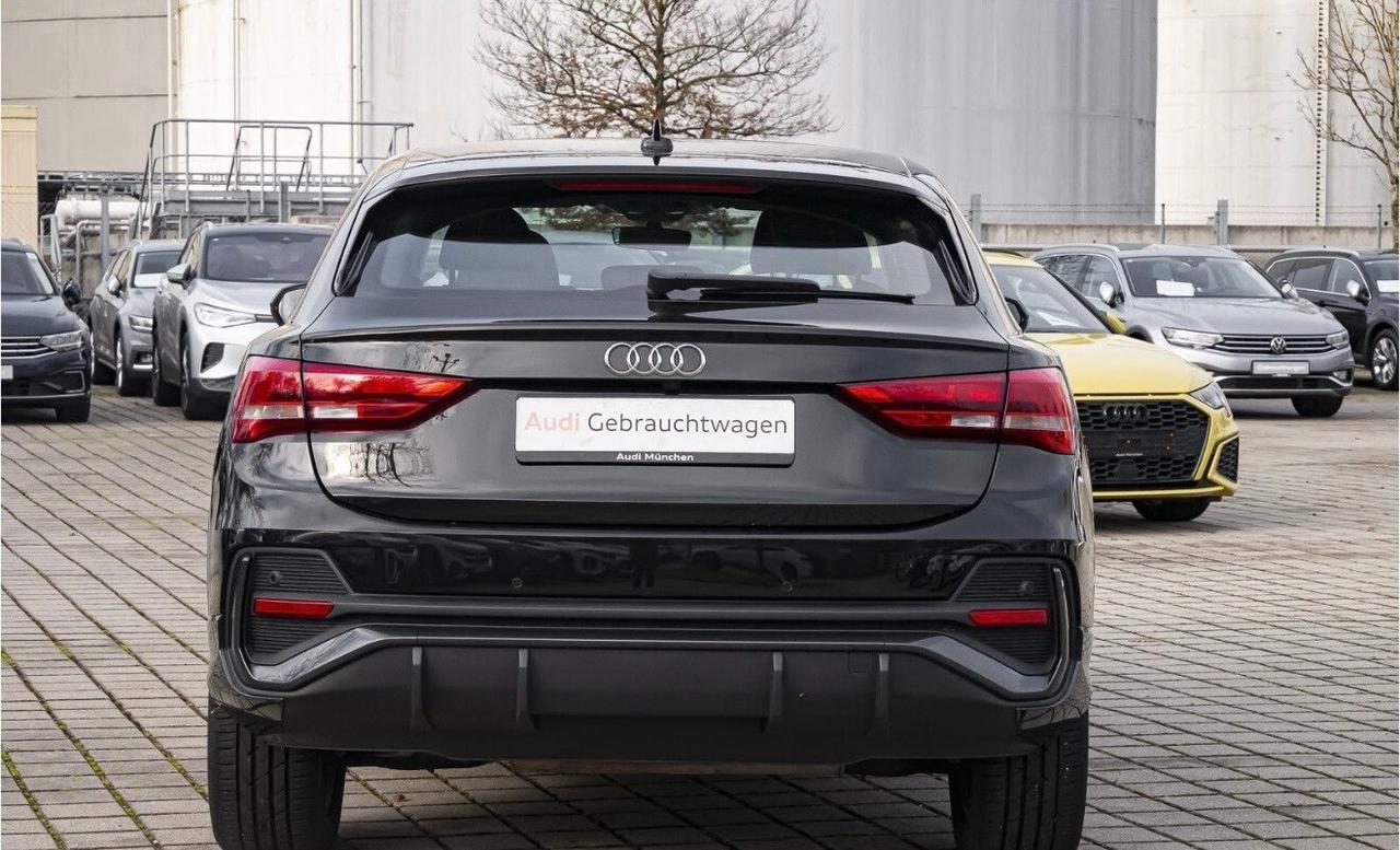 Audi Q3 45TFSI S tronic S LINE interno esterno Cerchi Sonos tetto