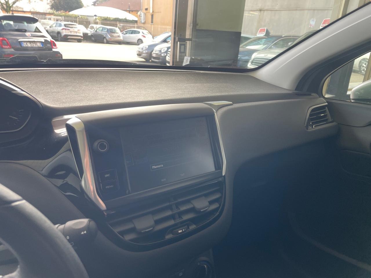 Peugeot 208 PureTech 82 5 porte Active - Nessun vincolo -