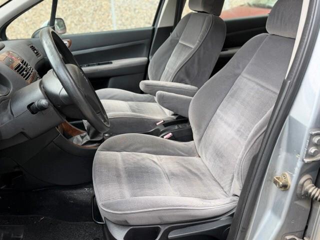 Peugeot 307 1.4 16V 5p. adatta a neopatentati