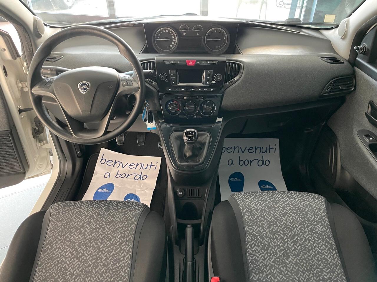 Lancia Ypsilon 1.2 69 CV 5 porte S&S Gold