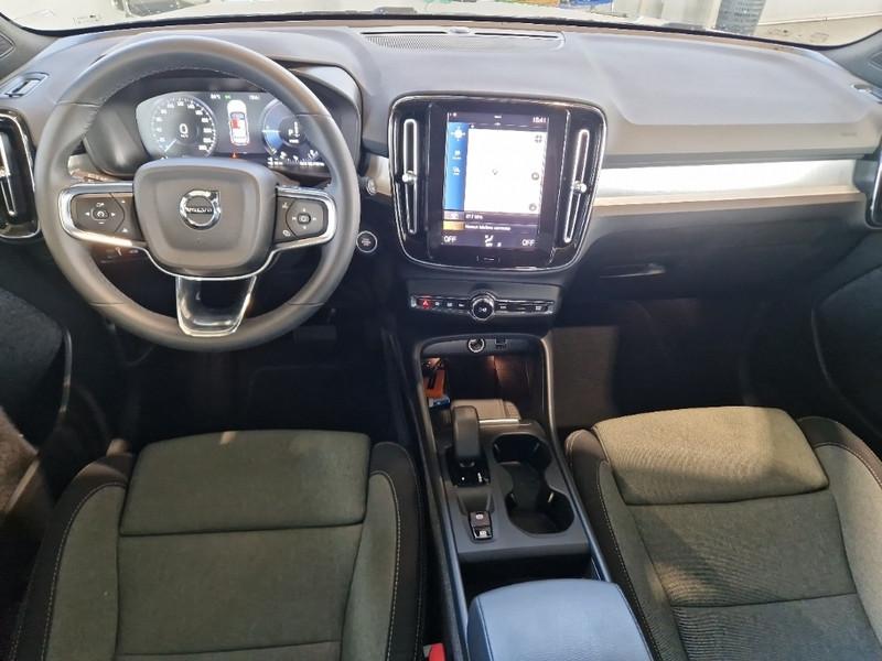 VOLVO XC40 T4 RECHARGE PLUG-IN AUTO CORE SUV