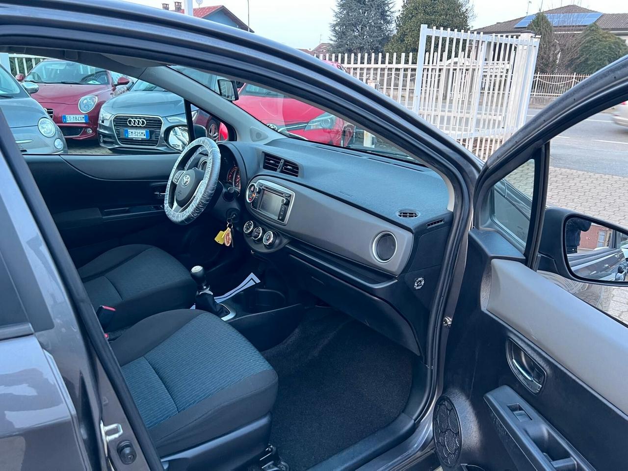 Toyota Yaris 1.0 5 porte Lounge