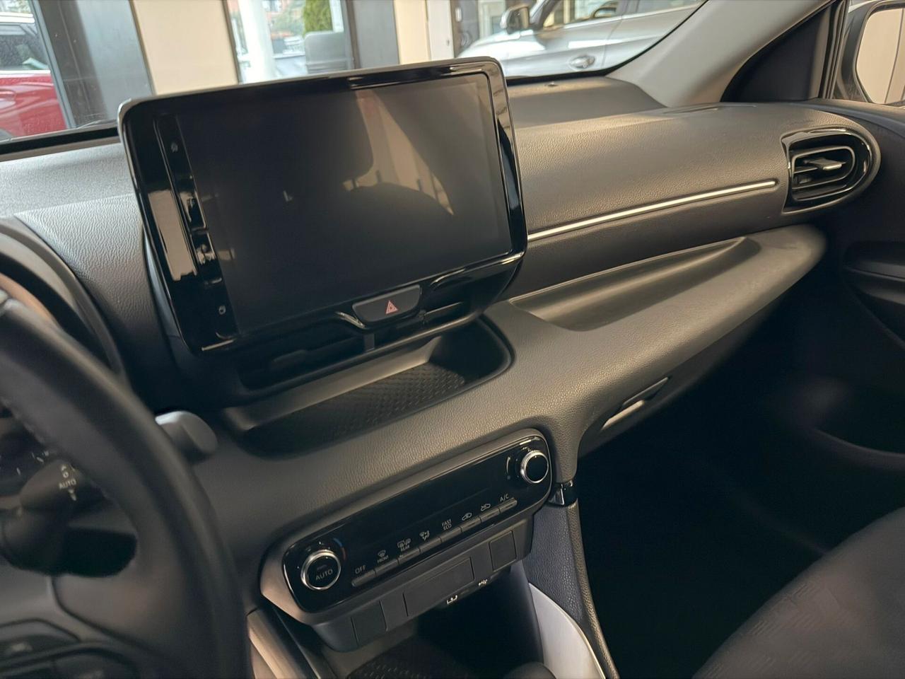 Toyota Yaris 1.5 Hybrid 5 porte Active