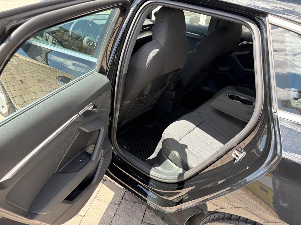 Audi A3 Sportback 30 g-tron S tronic Business