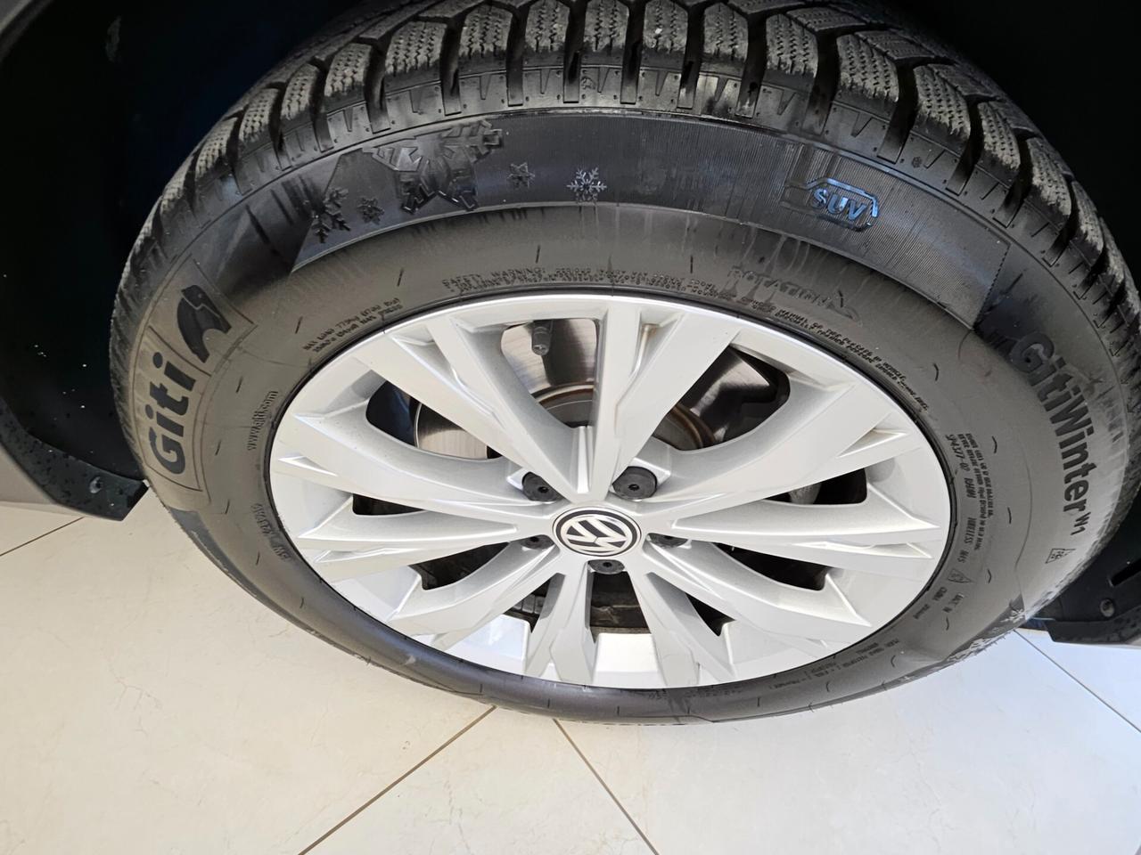 Volkswagen Tiguan 1.6 TDI SCR Business BlueMotion Technology ADVANCED
