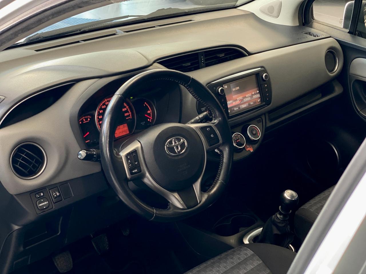 Toyota Yaris 1.4 D-4D 90CV Lounge 5 Porte – Garanzia 2031