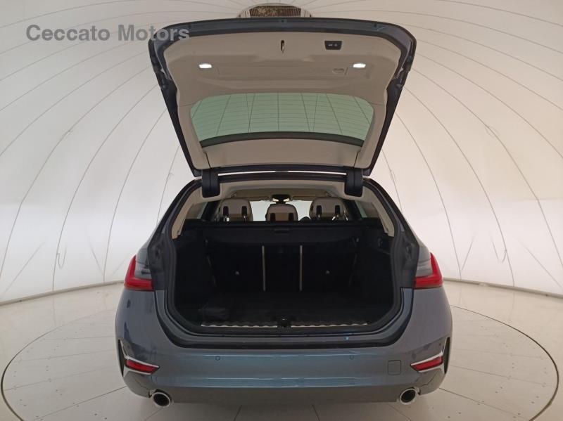 BMW Serie 3 Touring 320 d Mild Hybrid 48V Luxury Steptronic