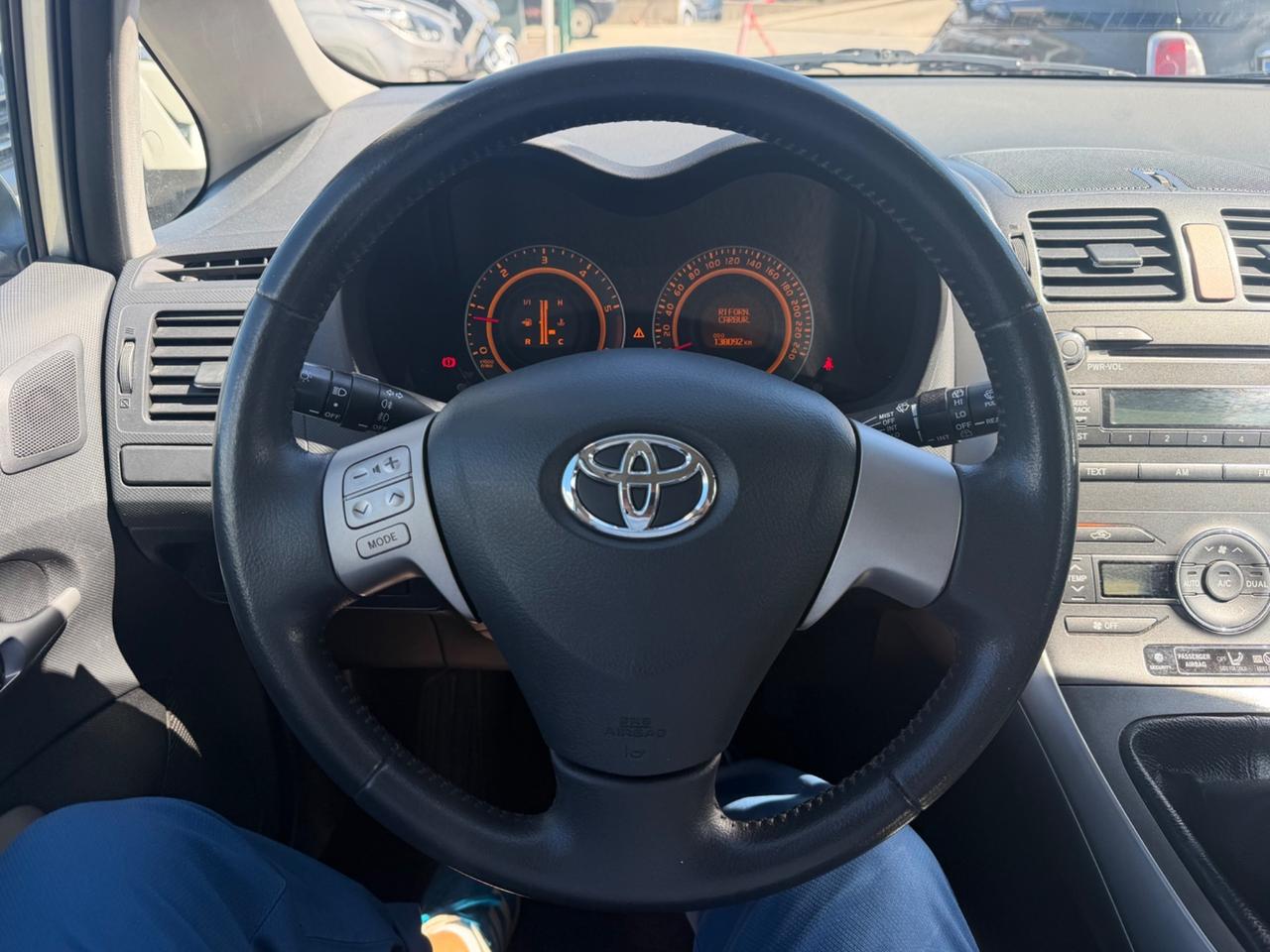 Toyota AURIS 2.0 D-4D Sol 126CV/138.000KM