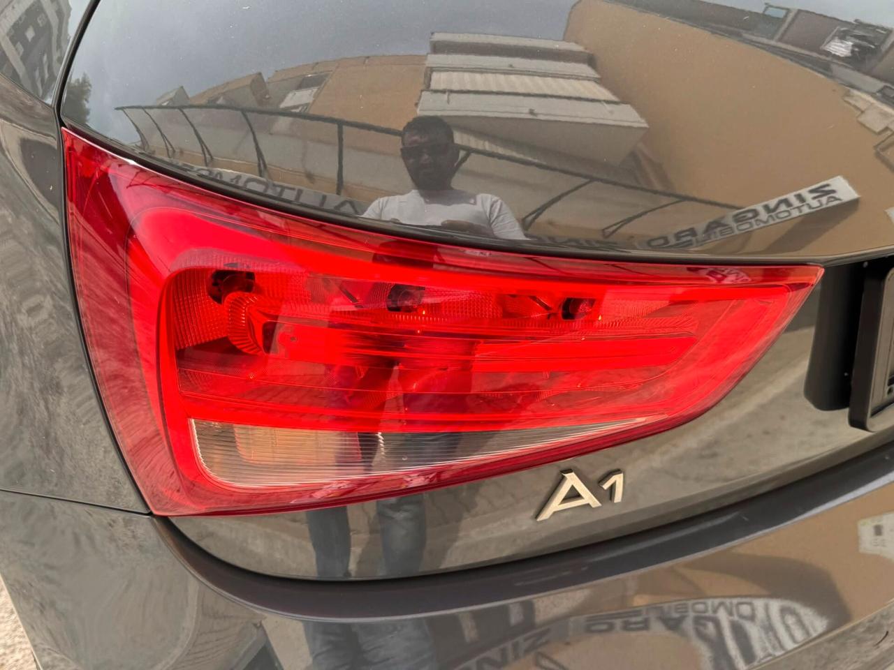 AUDI A1 SPB BI-COLORE 1.4 TDI 90 CV. METAL PLUS PERFETTA