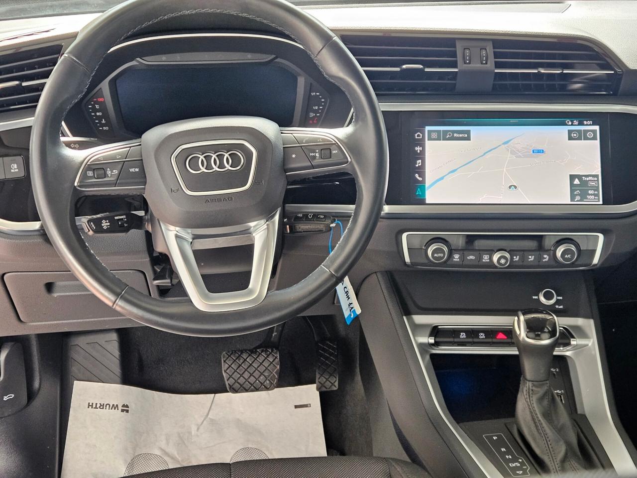 Audi Q3 35 TDI S tronic Business