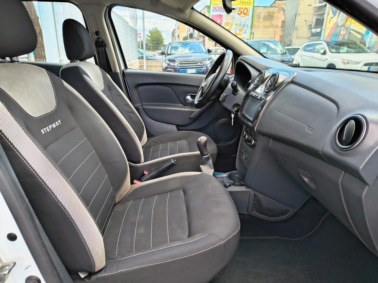 DACIA SANDERO STEPWAY GPL UNICOPROPRIETARIO 2017