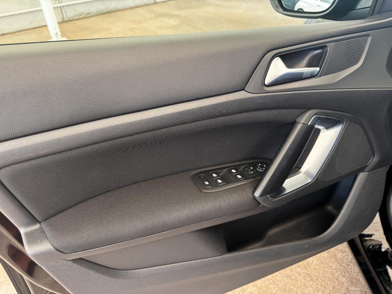 Peugeot 308 1.6 e-HDi 120 Allure - 12/2016