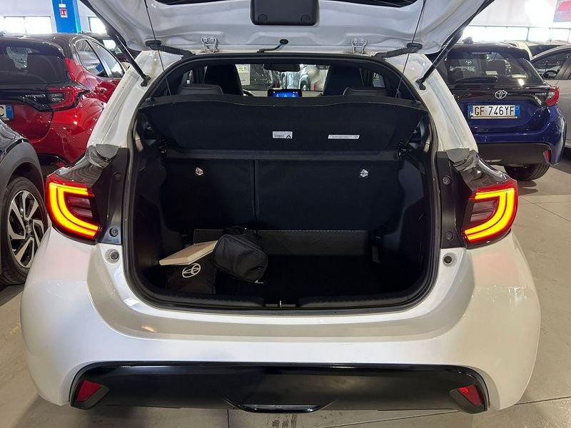 Toyota Yaris Hybrid Trend MY22