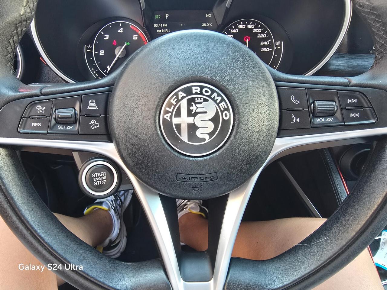 Alfa Romeo Stelvio 2.2 Turbodiesel 160 CV AT8 RWD Business
