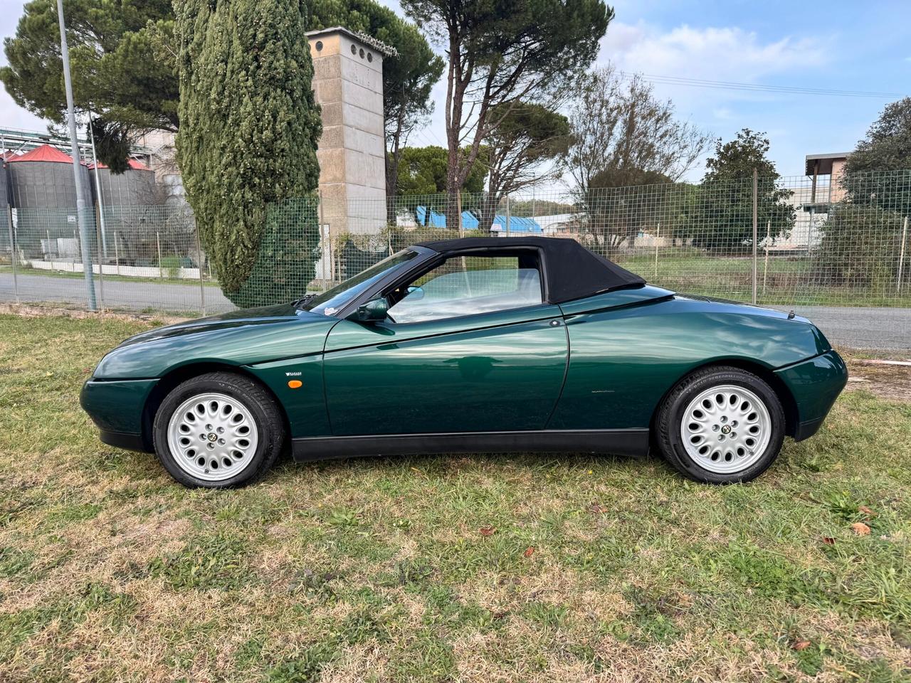 Alfa Romeo Spider 2.0 16v L (916) – 1996
