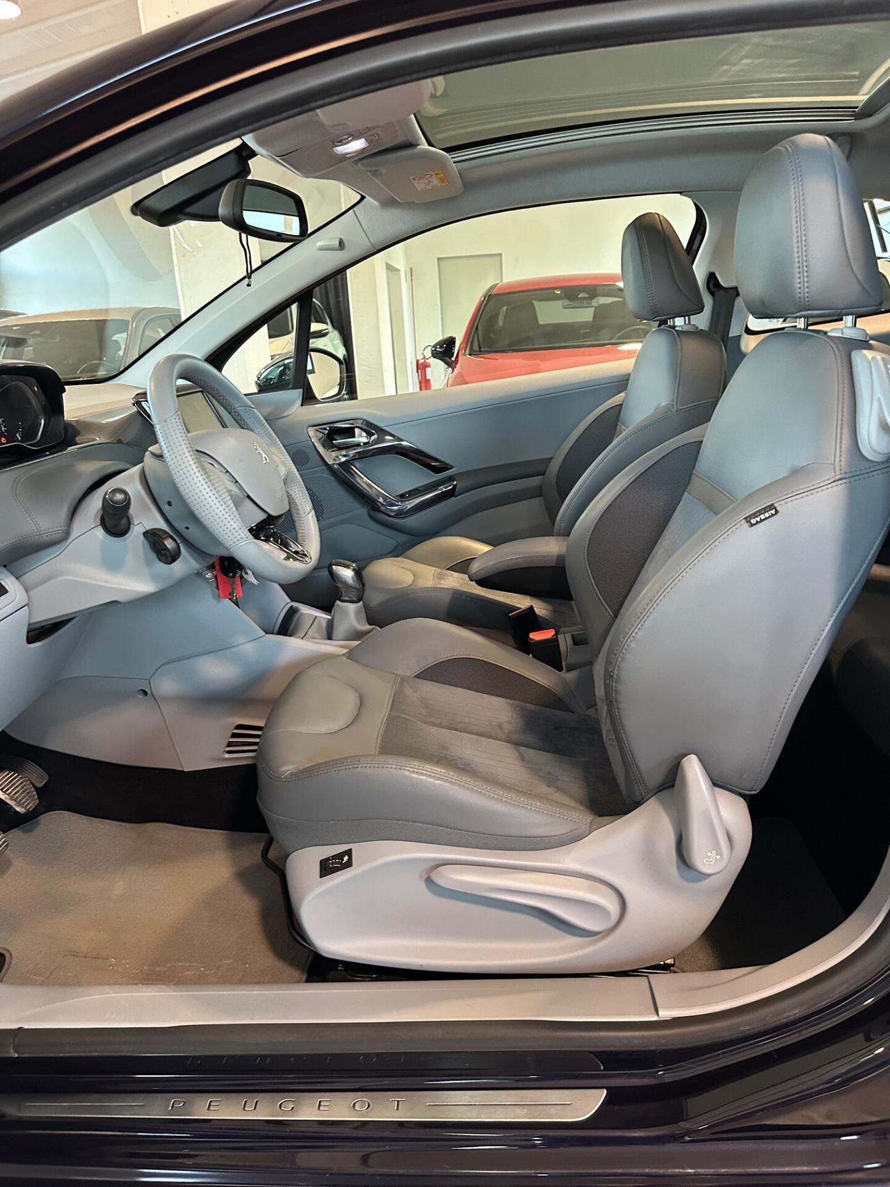 Peugeot 208 1.6 e-HDi 92 CV Stop&Start 5 porte Allure