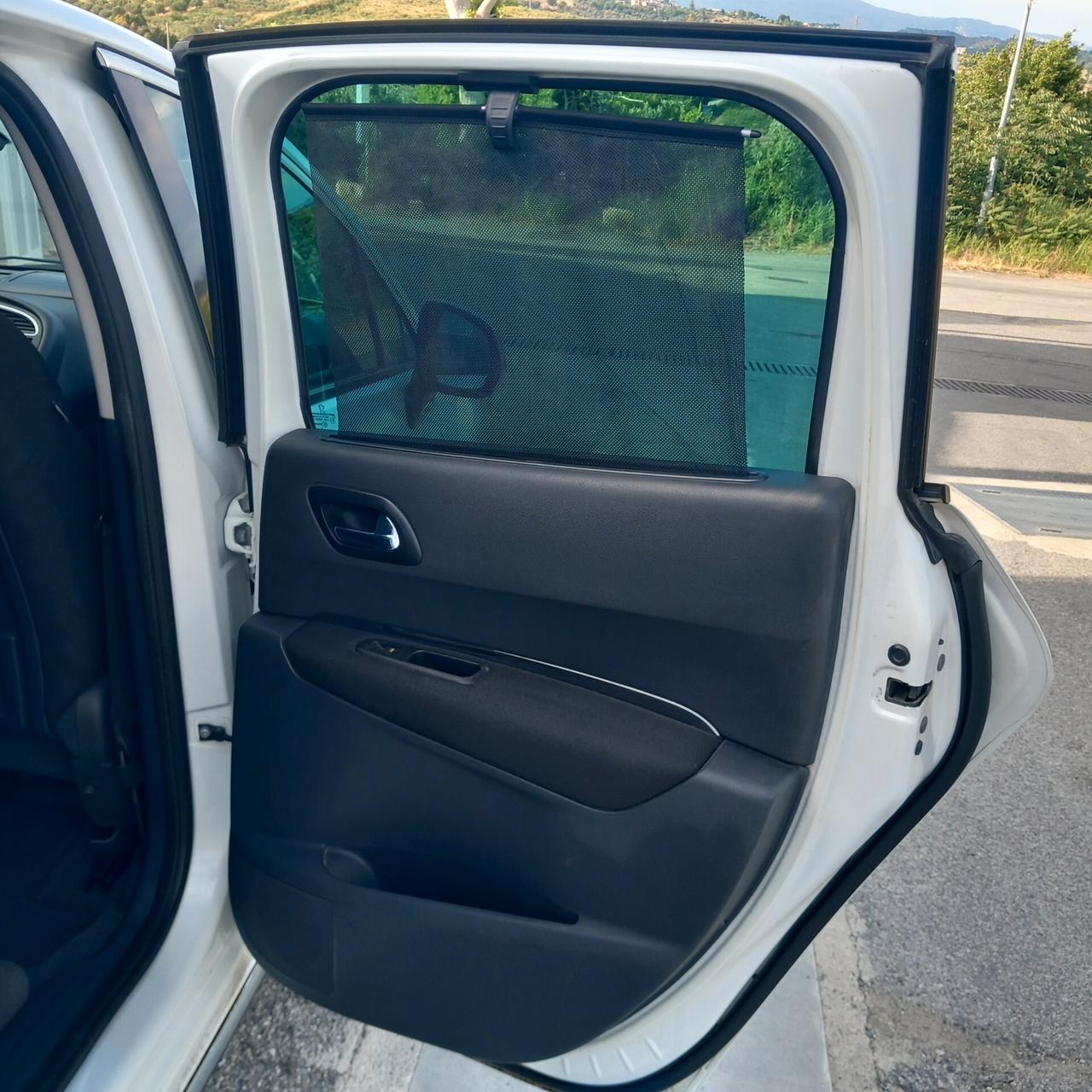 Peugeot 3008 2.0 HDi 110CV Business