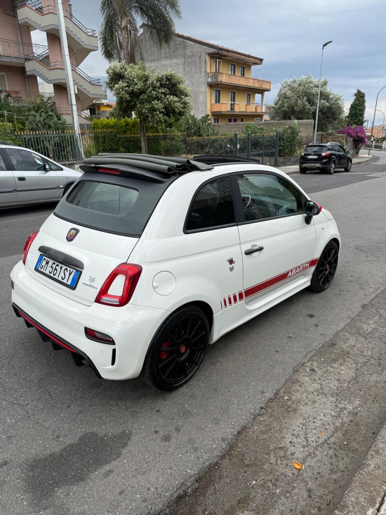 Abarth 595 C 1.4 Turbo T-Jet 180 CV Competizione