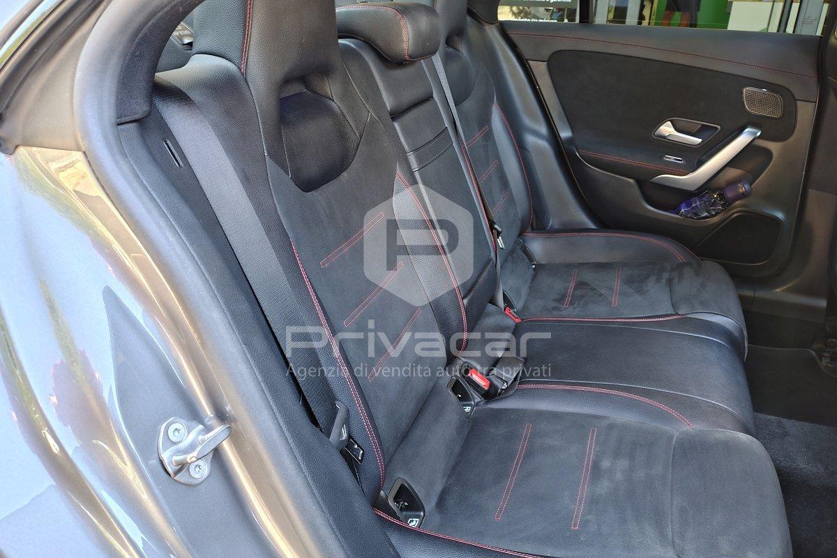 MERCEDES CLA 200 Automatic Premium