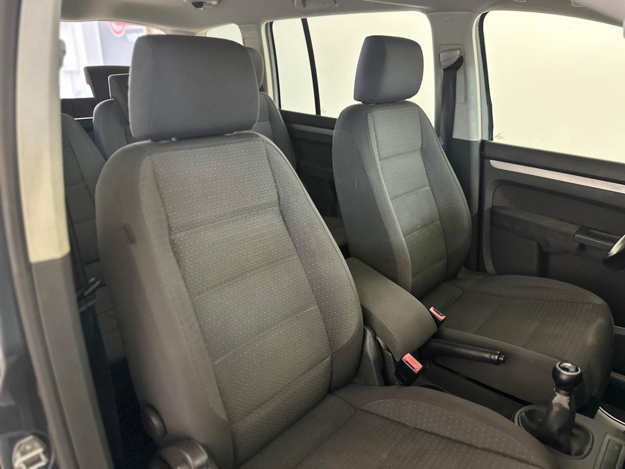 Volkswagen Touran 2.0 16V TDI Trendline 7 POSTI
